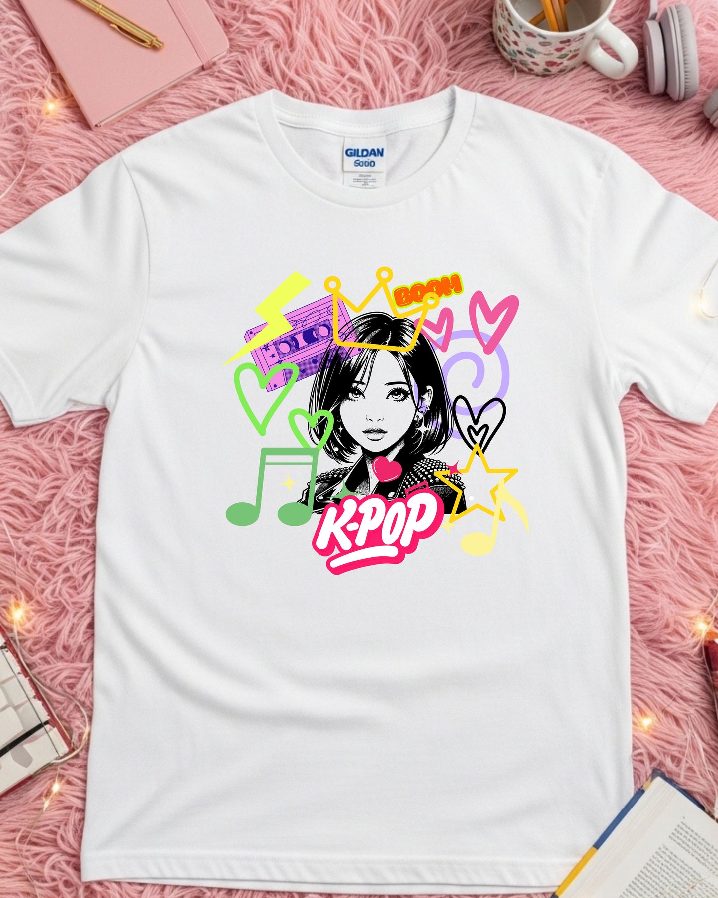 K‑Pop Pop Art T‑Shirt – Colourful Performer Illustration with Hearts, Music Notes & Cassette, Vibrant K‑Pop Fan Graphic