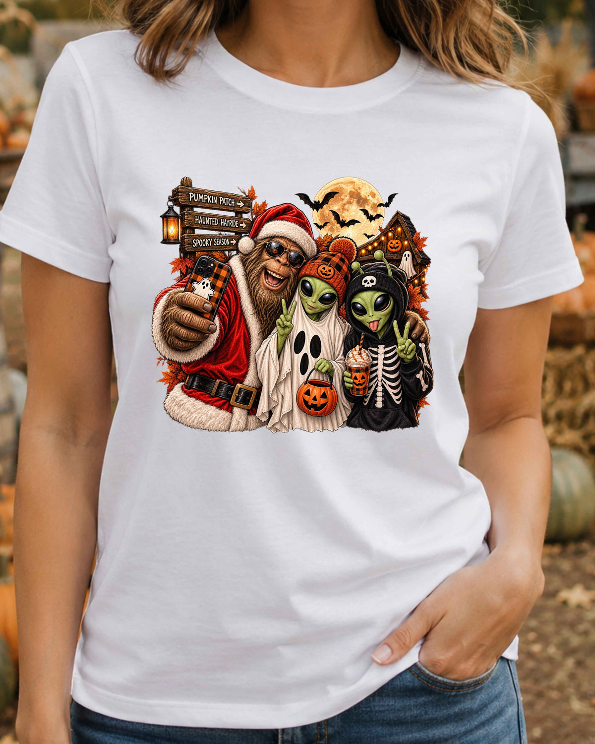 Alien, Bigfoot, Funny Sasquatch Ghost Pumpkin Autumn T-Shirt