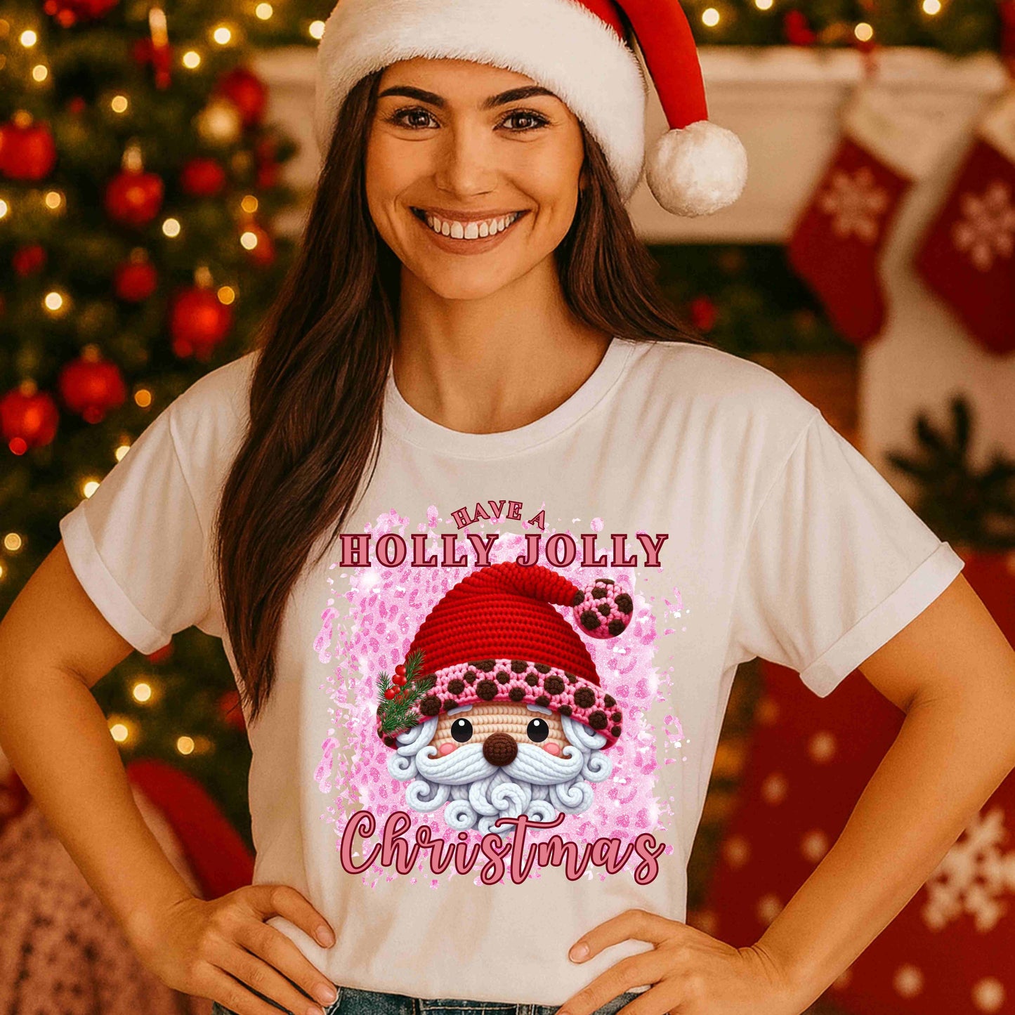 Holly Jolly Christmas Shirt – Cute Pink Santa Tee for Women & Teens – Leopard Santa Hat Graphic, Festive Retro Holiday Aesthetic Top