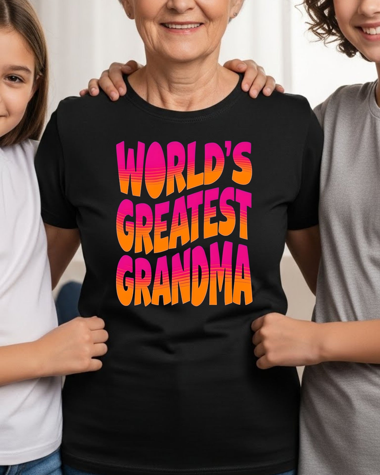 World’s Greatest Grandma Shirt – Retro Gradient Grandma Tee for Mother’s Day & Birthdays – Cute Gift for Nana, Mimi, Granny, Grandmother