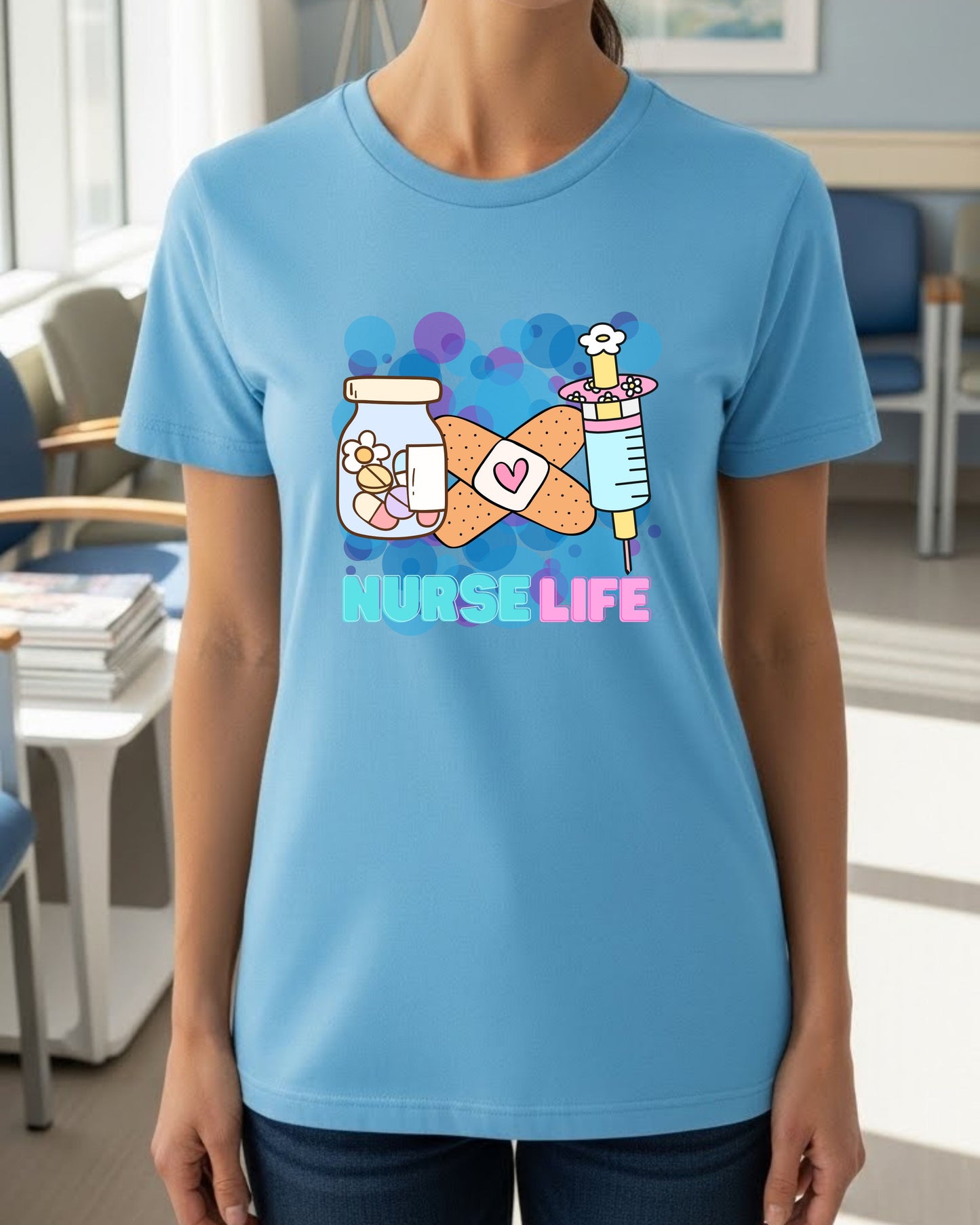 Nurse Life Shirt – Cute Medical Supplies Graphic Tee for Nurses – Syringe, Pill Bottle & Bandage Design, Healthcare Worker T‑Shirt, RN Gift Idea