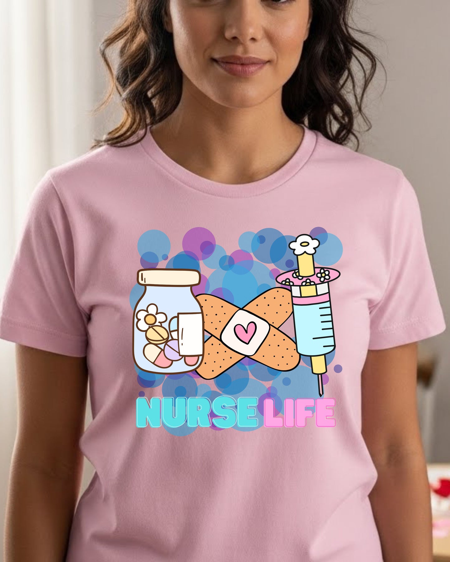 Nurse Life Shirt – Cute Medical Supplies Graphic Tee for Nurses – Syringe, Pill Bottle & Bandage Design, Healthcare Worker T‑Shirt, RN Gift Idea