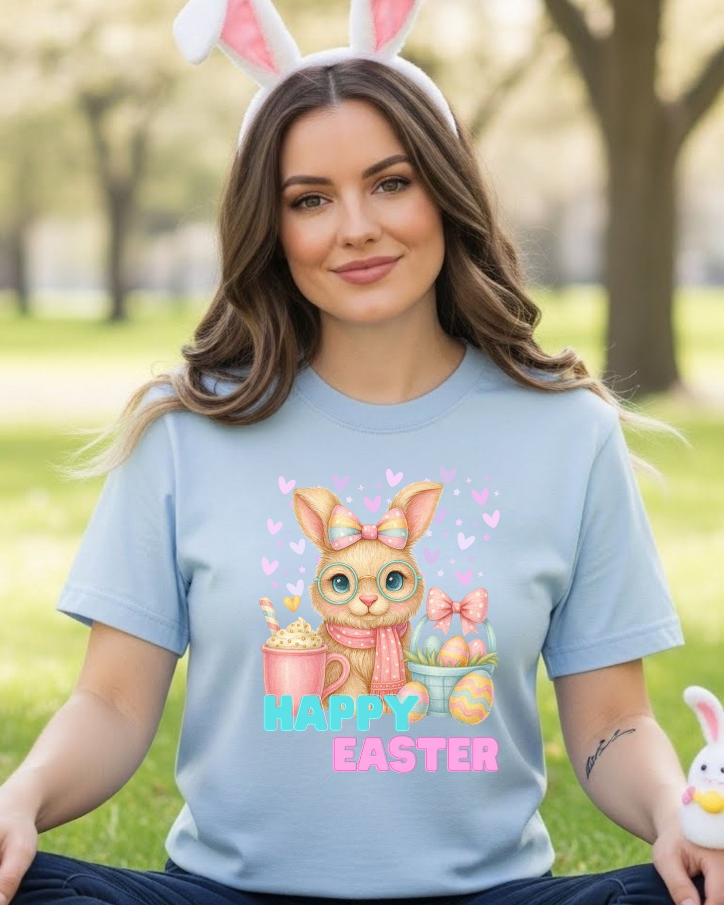 Cute Easter Bunny Shirt – Pastel Bunny with Glasses & Eggs Tee – Kawaii Easter Mug & Basket Graphic, Spring T‑Shirt for Women & Kids