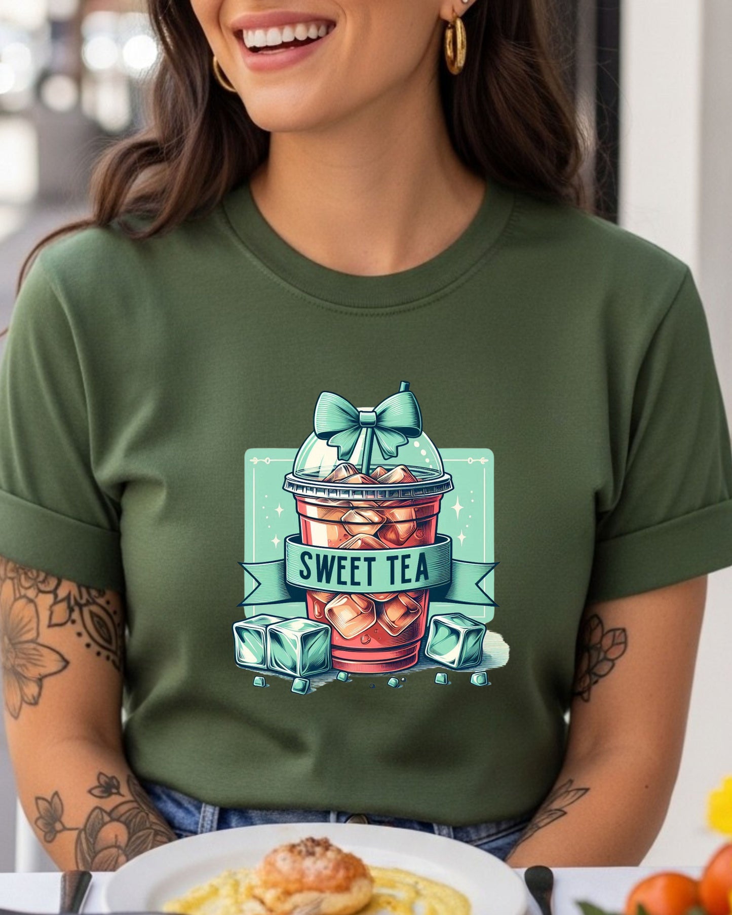 Sweet Tea Aesthetic T‑Shirt – Cute Iced Tea Cup with Bow, Sparkles & Ice Cubes, Southern Summer Drink Graphic