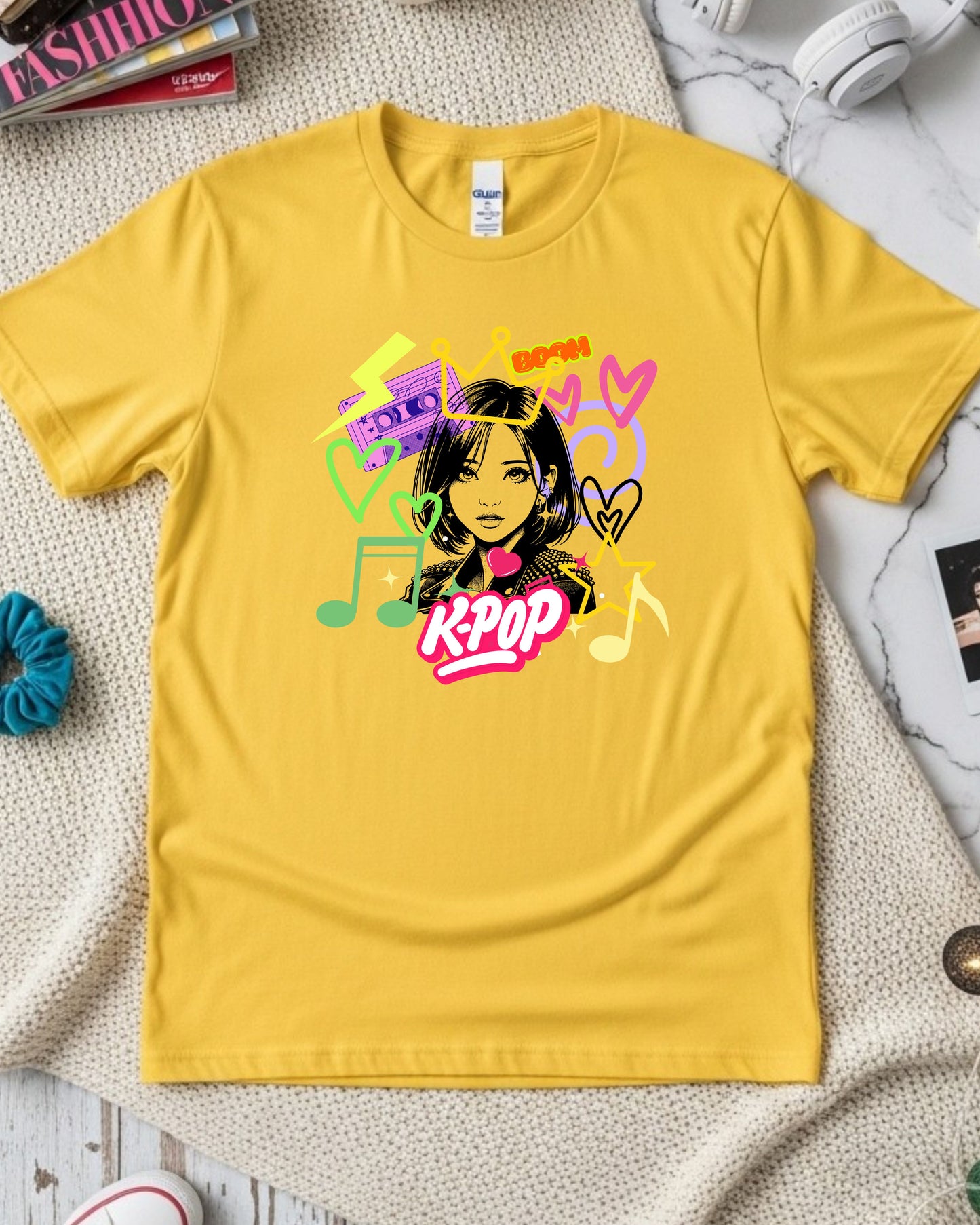 K‑Pop Pop Art T‑Shirt – Colourful Performer Illustration with Hearts, Music Notes & Cassette, Vibrant K‑Pop Fan Graphic
