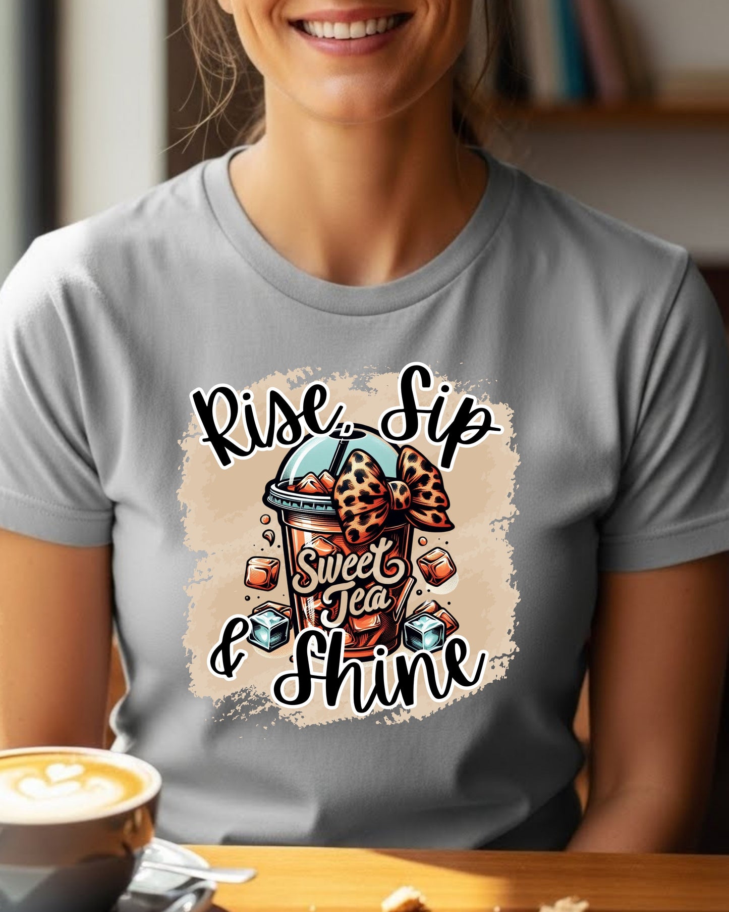 Rise Sip & Shine Sweet Tea Shirt – Cute Southern Sweet Tea Graphic Tee for Women – Leopard Bow Cup Design, Cozy Morning Aesthetic T‑Shirt