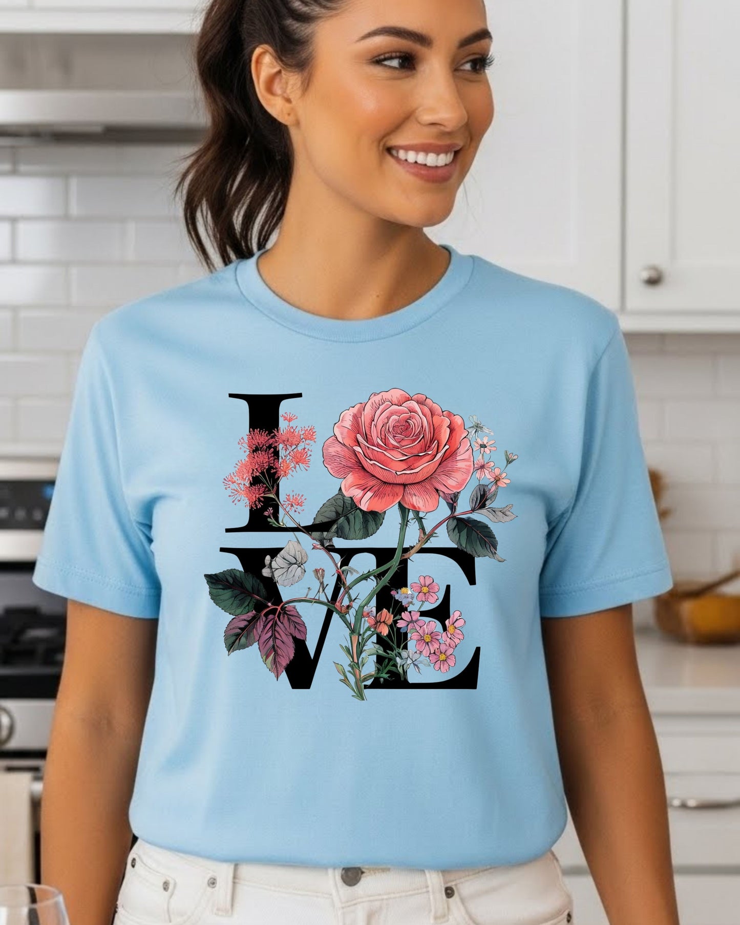 LOVE Floral Shirt – Romantic Flower Graphic Tee for Women – Cute Valentine’s Day T‑Shirt, Botanical Love Design, Aesthetic Spring Top