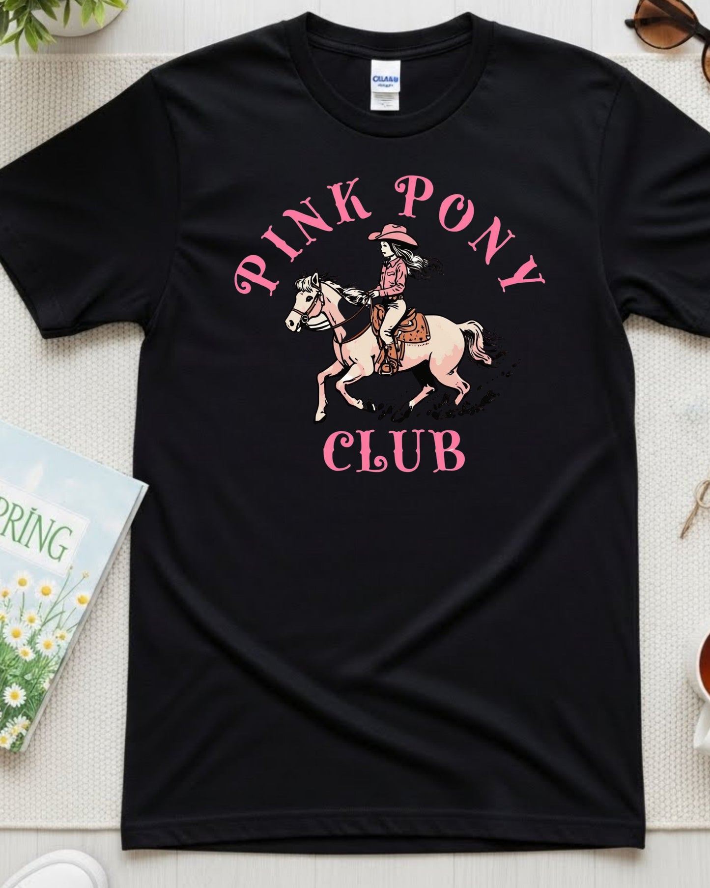 Pink Pony Club Shirt – Cute Cowgirl Pony Graphic Tee for Women & Teens – Western Aesthetic T‑Shirt, Yeehaw Cowgirl Core Top, Trendy Pink Horse Design