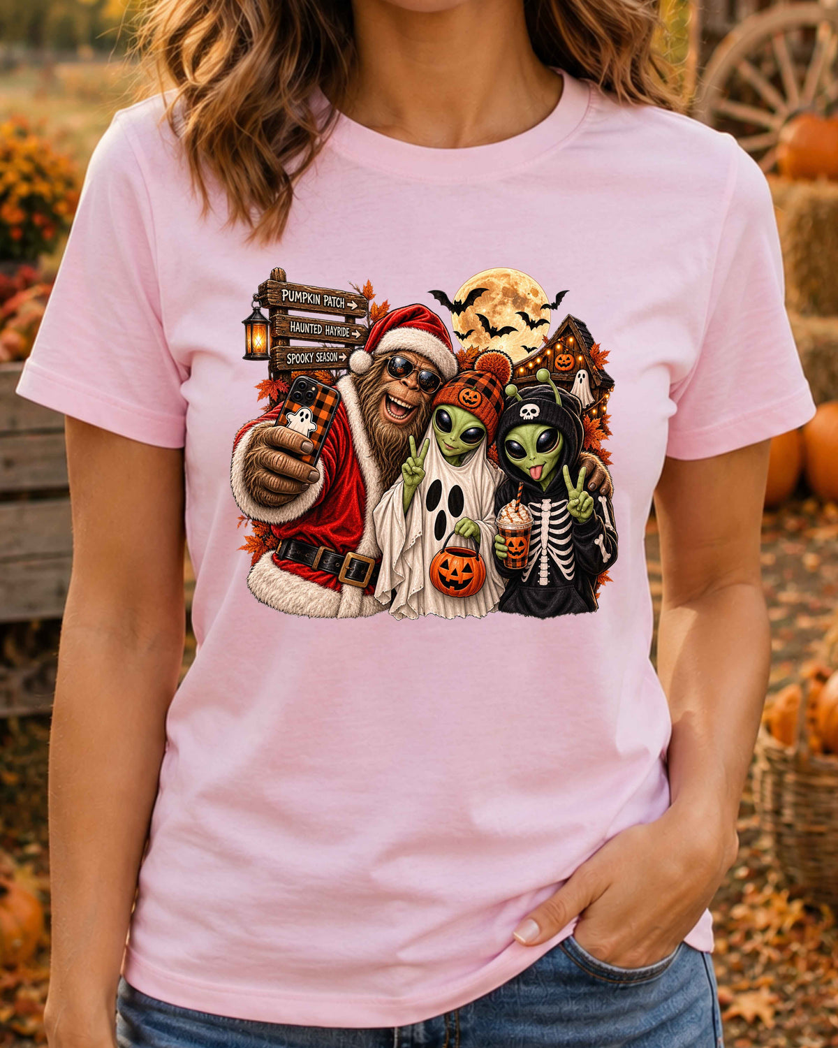 Alien, Bigfoot, Funny Sasquatch Ghost Pumpkin Autumn T-Shirt