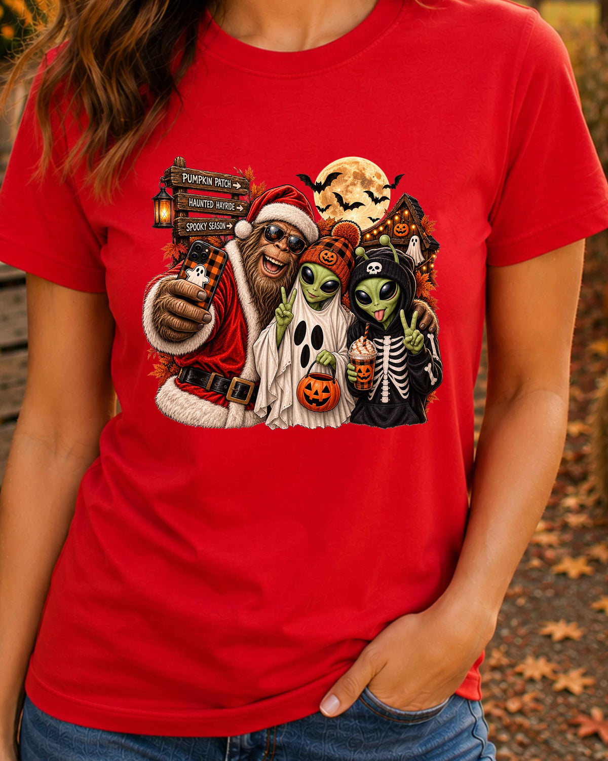 Alien, Bigfoot, Funny Sasquatch Ghost Pumpkin Autumn T-Shirt