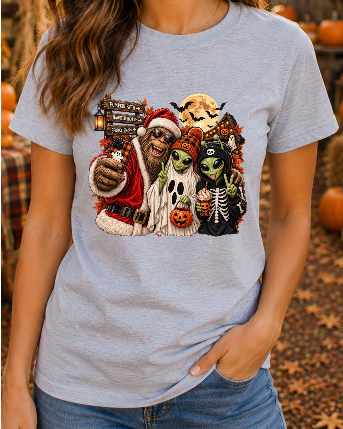 Alien, Bigfoot, Funny Sasquatch Ghost Pumpkin Autumn T-Shirt