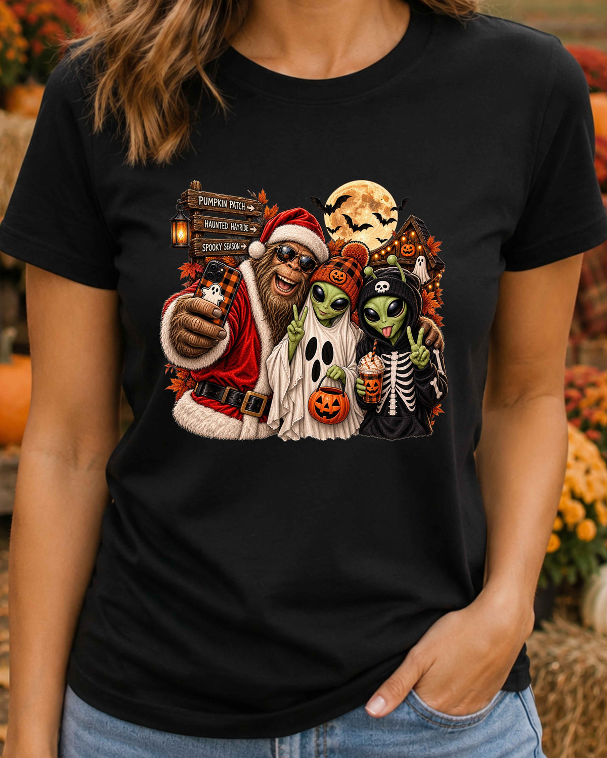 Alien, Bigfoot, Funny Sasquatch Ghost Pumpkin Autumn T-Shirt
