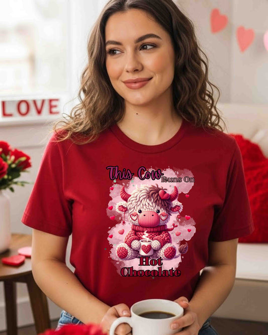 This Cow Runs On Hot Chocolate Shirt – Cute Cozy Winter Cow Tee for Women & Teens – Kawaii Hot Cocoa Graphic, Valentine & Cold‑Weather Aesthetic Top